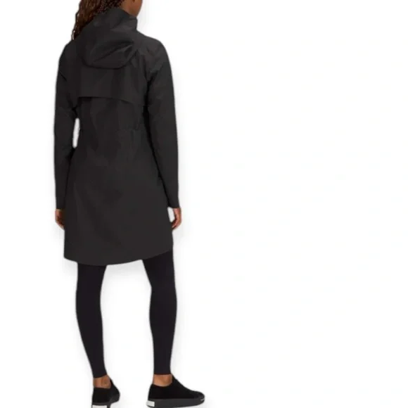 Lululemon • Rain Rebel Jacket
Black - Picture 4 of 16